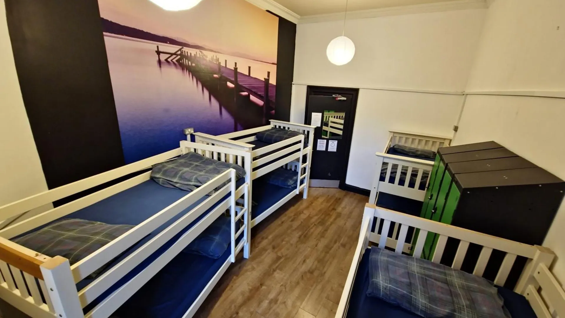 Edinburgh Backpackers - Over 18S Only